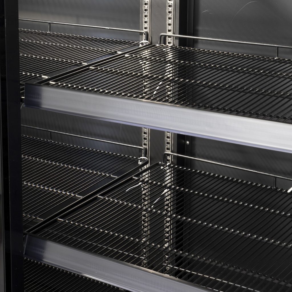 XL Refrigerator with 3 Doors – LED Lighting – 6 Wheels – Black – GD1600