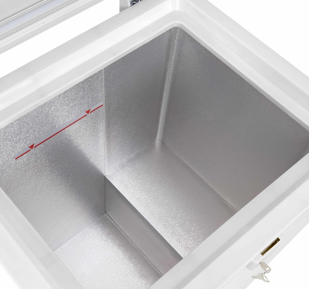 Vista interior del congelador dual blanco GCFC100 mostrando las paredes de aluminio aislante y el espacio de carga.
